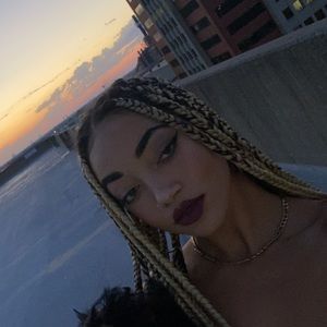 Meet your Posher, Jada